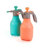 Kézi permetező - 1,75 L - 3 bar nyomás, biztonsági szeleppel Kézi permetező - 1,75 L - 3 bar nyomás, biztonsági szeleppel