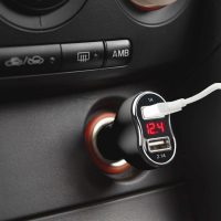 Autós szivargyújtó adapter - 2 x USB - fekete