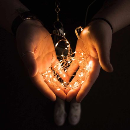 LED fényfüzér - 10 db melegfehér LED - 1 m - 2 x AA