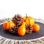 Őszi dekoráció - tök és toboz szett - 9 részes - 5-7 cm Őszi dekoráció - tök és toboz szett - 9 részes - 5-7 cm