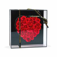   Műrózsák szívalakban díszdobozban - LED-es - 29 x 29 x 6,2 cm