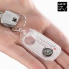 Gadget and Gifts Kulcstartó Iránytűvel, Nagyítóval és Hőmérővel Gadget and Gifts Kulcstartó Iránytűvel, Nagyítóval és Hőmérővel