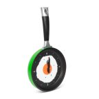 Konyhai serpenyő falióra - tükörtojással - zöld Konyhai serpenyő falióra - tükörtojással - zöld